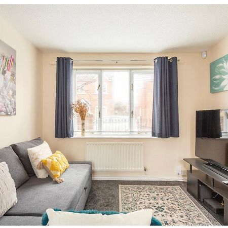 New Manchester Getaway Home - Free Gated Parking With Fob מראה חיצוני תמונה