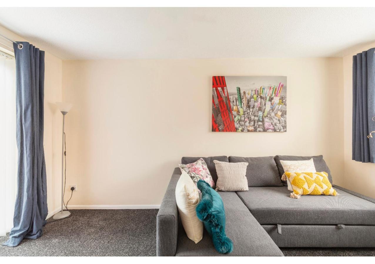 New Manchester Getaway Home - Free Gated Parking With Fob מראה חיצוני תמונה
