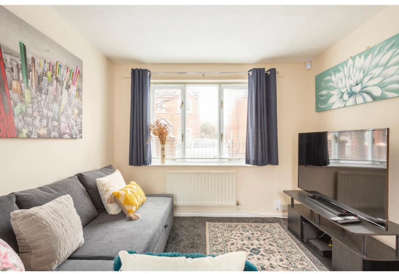 New Manchester Getaway Home - Free Gated Parking With Fob מראה חיצוני תמונה