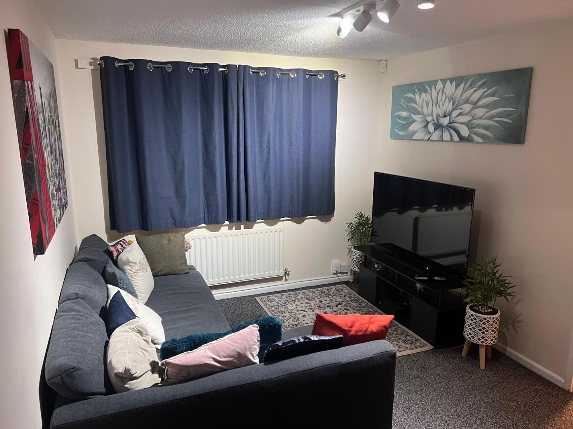 New Manchester Getaway Home - Free Gated Parking With Fob מראה חיצוני תמונה