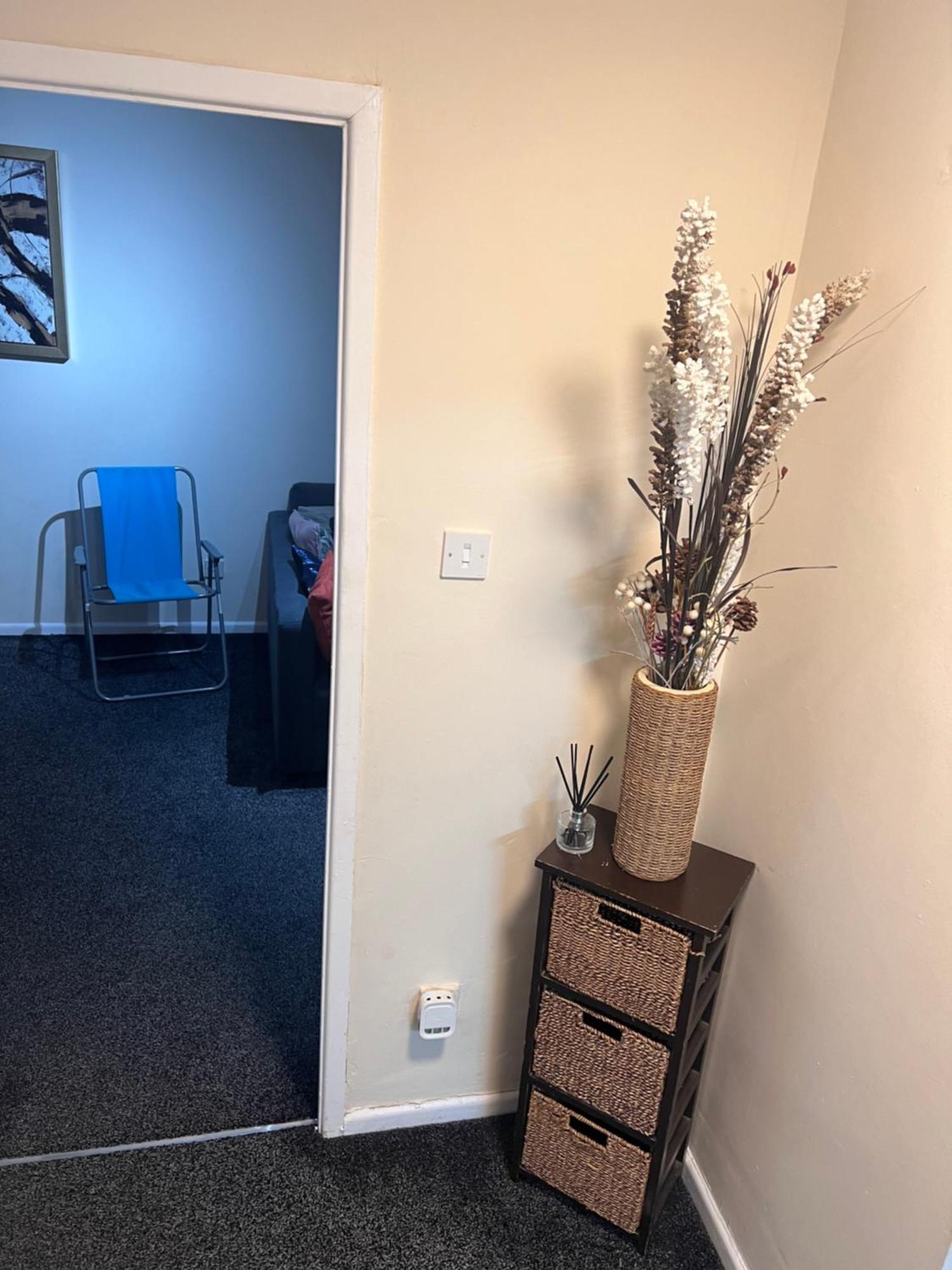 New Manchester Getaway Home - Free Gated Parking With Fob מראה חיצוני תמונה