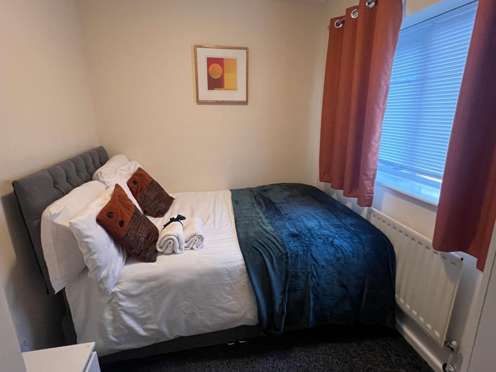 New Manchester Getaway Home - Free Gated Parking With Fob מראה חיצוני תמונה